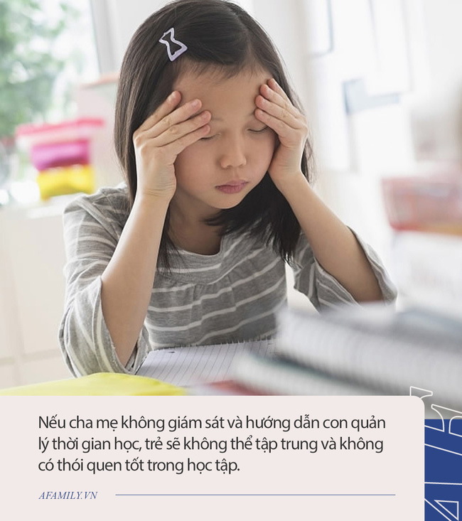 Trong khi cả nhà ngồi ăn uống no say ở nhà hàng thì cậu bé tiểu học vẫn phải khổ sở làm một việc, nhưng bất ngờ là cái kết-3