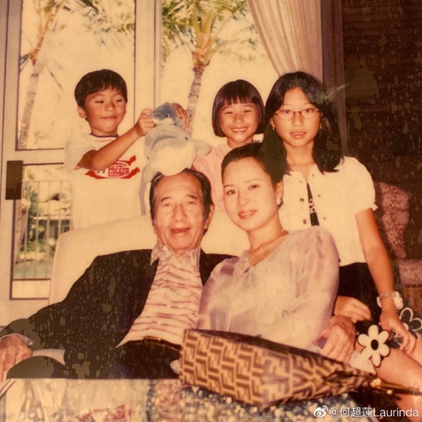 Gia tộc Vua sòng bài Macau trong Ngày của Cha: Hầu hết đều im lặng, chỉ có 2 tiểu thư đăng ảnh nhớ thương người cha quá cố-1