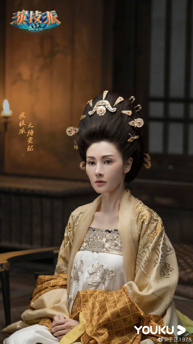 Hoa hậu đẹp nhất Hong Kong được 3 đại gia theo đuổi cùng lúc giờ ra sao?-21