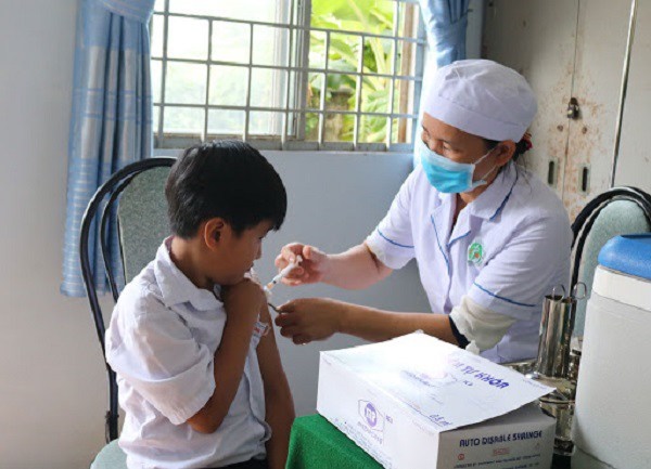 Bé gái mắc bạch hầu tử vong khiến trăm người cách ly: Bệnh bạch hầu là gì, lây nhiễm không?-3