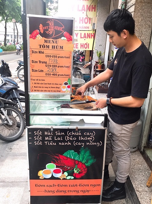 Từ bỏ công việc tại sân bay, 9X về bán tôm hùm khoe doanh thu siêu khủng-5