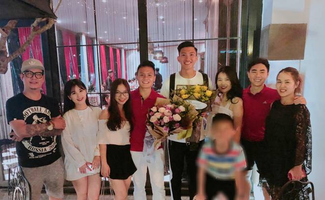 Người anh của Quang Hải trong tin nhắn hacker tiết lộ: Thường xuyên xuất hiện tại nhiều cuộc vui, bữa tiệc của cầu thủ nổi tiếng-4