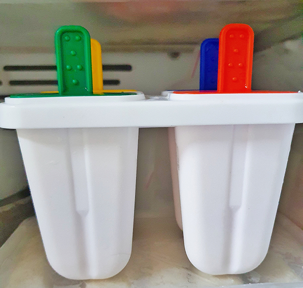 Hè nắng nóng 39-40 độ, về nhà thư giãn ngay với cách làm kem cam sữa mát lành ngon ngọt-8