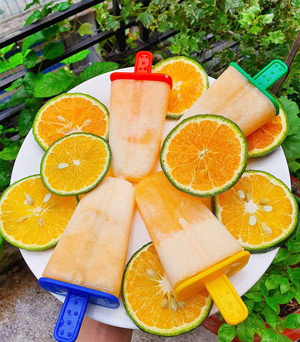 Hè nắng nóng 39-40 độ, về nhà thư giãn ngay với cách làm kem cam sữa mát lành ngon ngọt-9