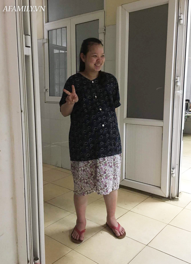 Đang trong cơn rặn đẻ, mẹ bầu Nghệ An bỗng nói một câu khiến cả ê-kíp đỡ đẻ phì cười-1