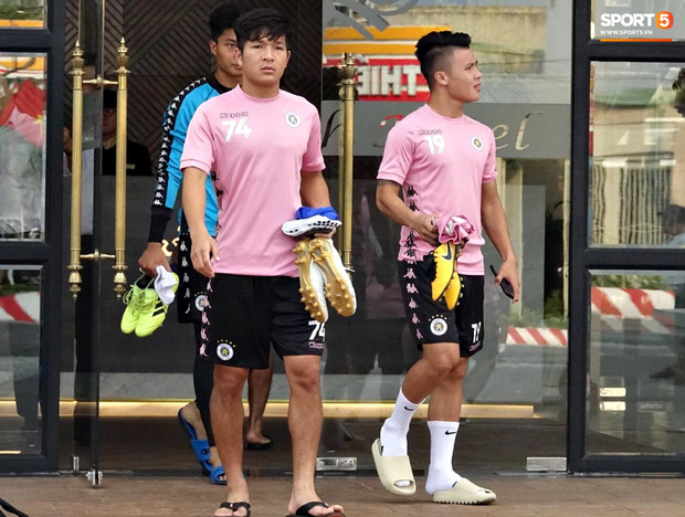 HLV trưởng Hà Nội FC: Quang Hải có thể bị xáo trộn tâm lý nhưng đội bóng sẽ bảo vệ cậu ấy-1