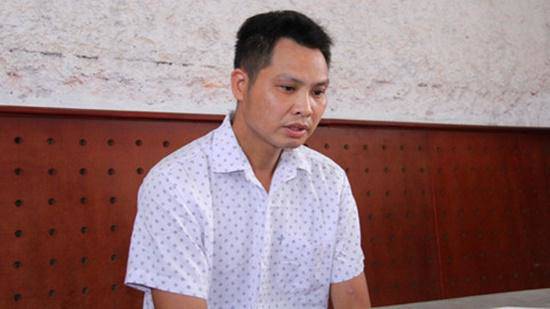 Vụ thầy giáo ngủ chung giường khiến nữ sinh sinh con: Vợ nghi phạm vừa sinh con-1