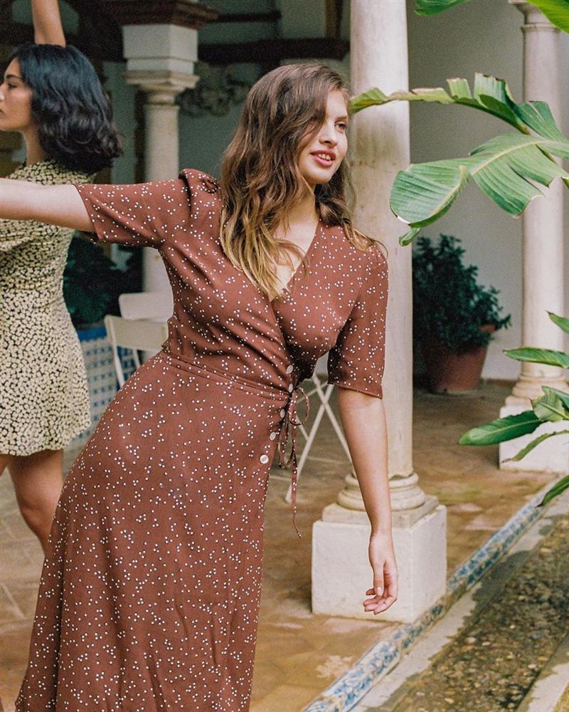 Để diện đồ công sở chuẩn xinh và thanh lịch không kém phụ nữ Pháp, chị em chỉ cần sắm 5 items-10