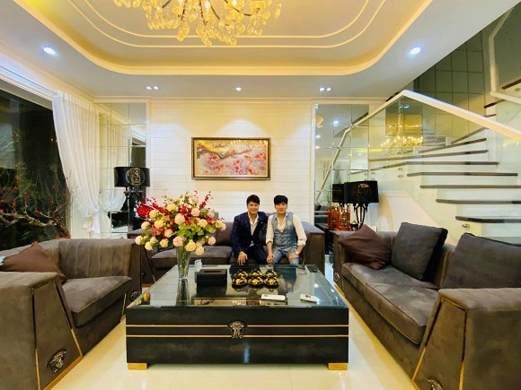 Ca sĩ Lương Gia Huy đến thăm biệt thự 20 tỉ của Quang Hà-3