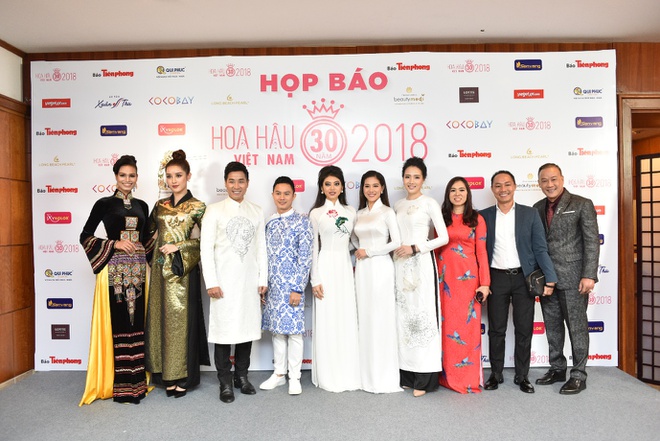 Nữ doanh nhân 9x từng được nhắc đến là phu nhân của Tổng giám đốc Cocobay Đà Nẵng có phong cách thời trang cá tính và luôn kẻ mắt sắc lẹm-12