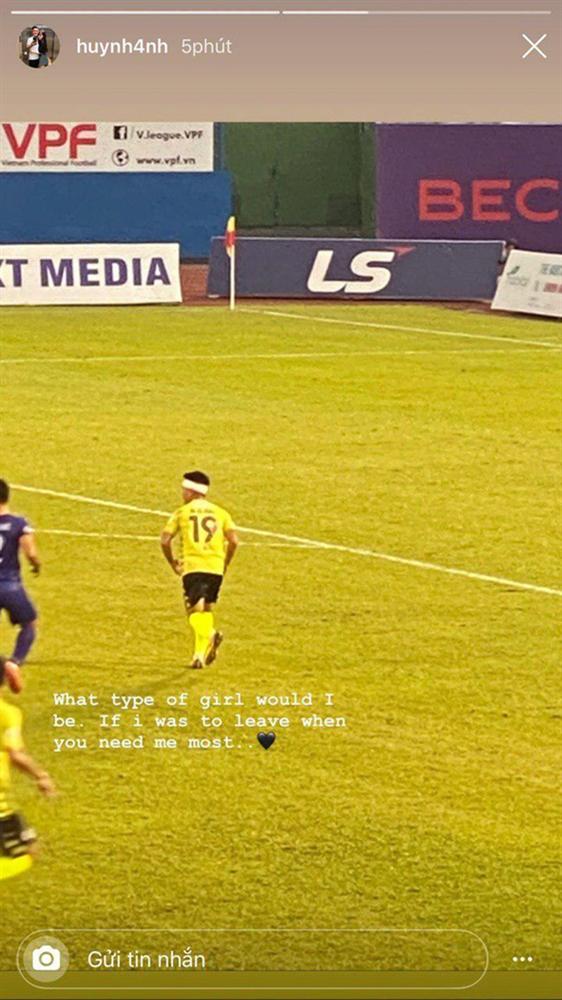 Huỳnh Anh đăng status sau khi đến xem Quang Hải đấu giữa loạt lùm xùm, nói 1 câu là đủ hiểu tình cảnh hiện giờ của cặp đôi-1