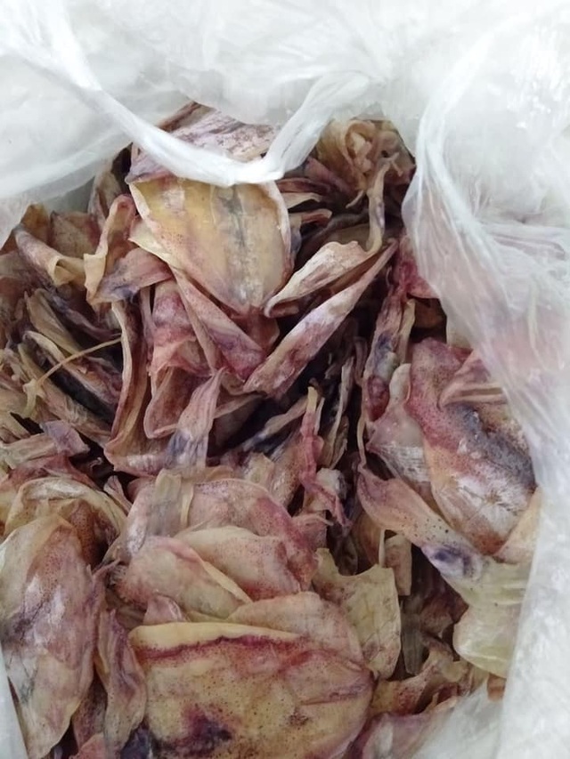 Mực khô siêu rẻ, nhỏ như lá bài, dân nhậu ăn hàng chục con chưa đã-3