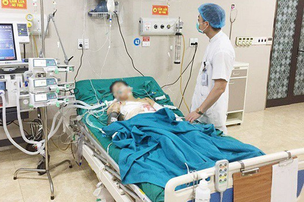 Vụ truy sát gia đình vợ ở Phú Thọ: Bố vợ được truyền gần 20 đơn vị máu, thoát chết thần kỳ-3