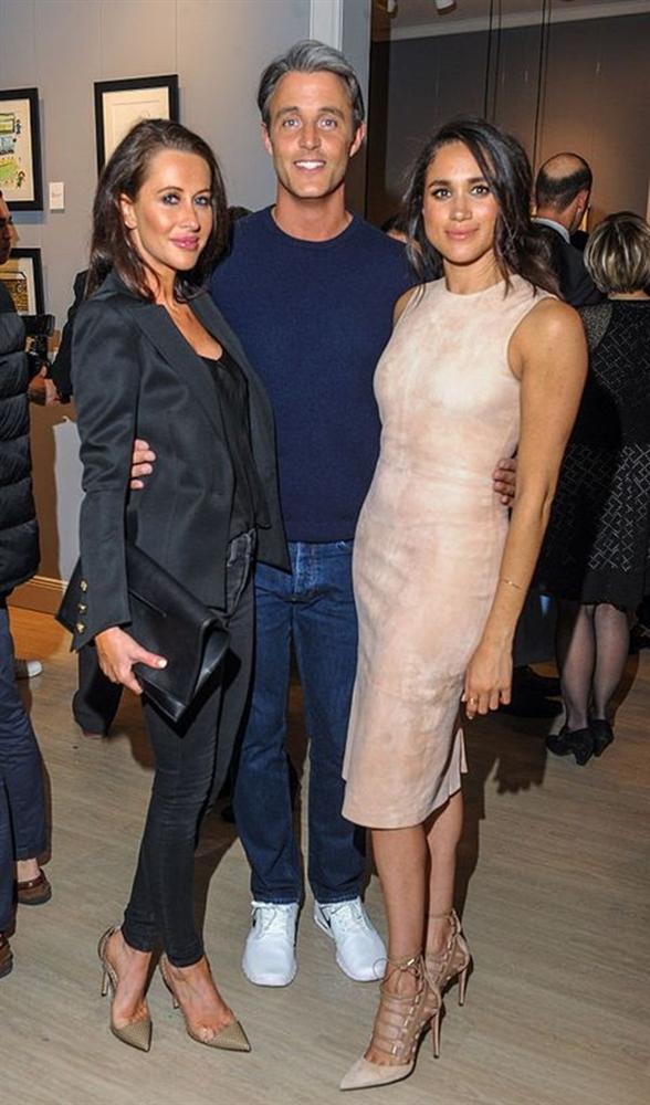 Cộng đồng mạng chia sẻ bức ảnh cũ của Công nương Diana với một người phụ nữ, bằng chứng cho thấy sự toan tính của Meghan Markle-5