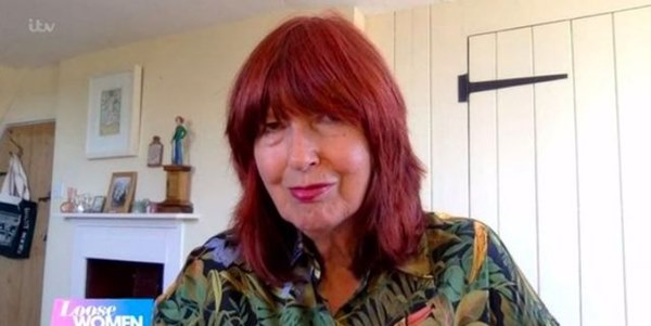 Bỗng thấy nốt ruồi dần biến đổi theo 5 cách này, coi chừng tế bào ung thư đang dần len lỏi trong cơ thể bạn-1