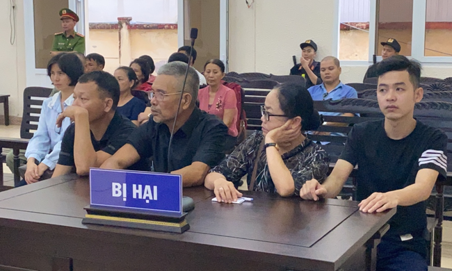 Xét xử vụ giết người, giấu xác trong thùng đổ bê tông: Bị cáo lớn tuổi nhất khai chỉ làm theo con gái, không biết tu luyện là đúng hay sai-9