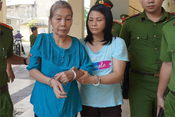 Mẹ nữ chủ mưu giết người, giấu xác trong thùng đổ bê tông: Con tôi chỉ giết quỷ dữ chứ không giết người-4