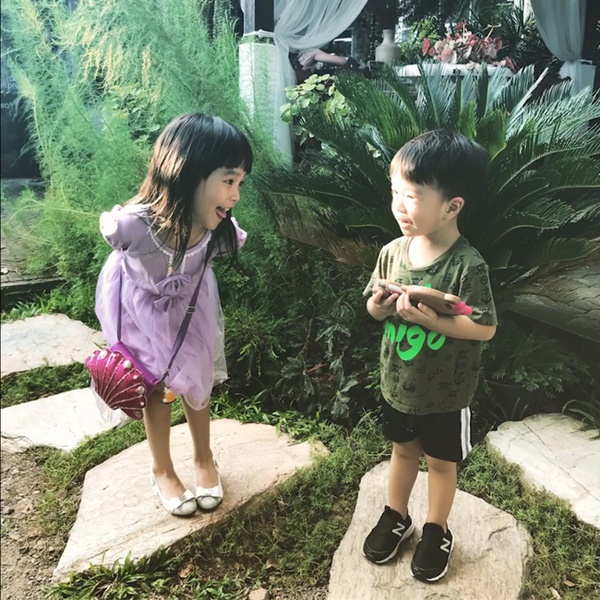 Xúc động: Cậu bé 5 tuổi mắc COVID-19 hiến tủy xương để cứu chị gái 7 tuổi, điều tuyệt vời sau đó là cô bé không lây bệnh từ em mình-3