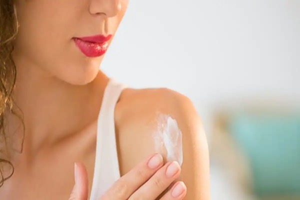 Chuyên gia da liễu giải thích ngộ độc nắng là gì, triệu chứng, cách khắc phục và ngăn ngừa-3