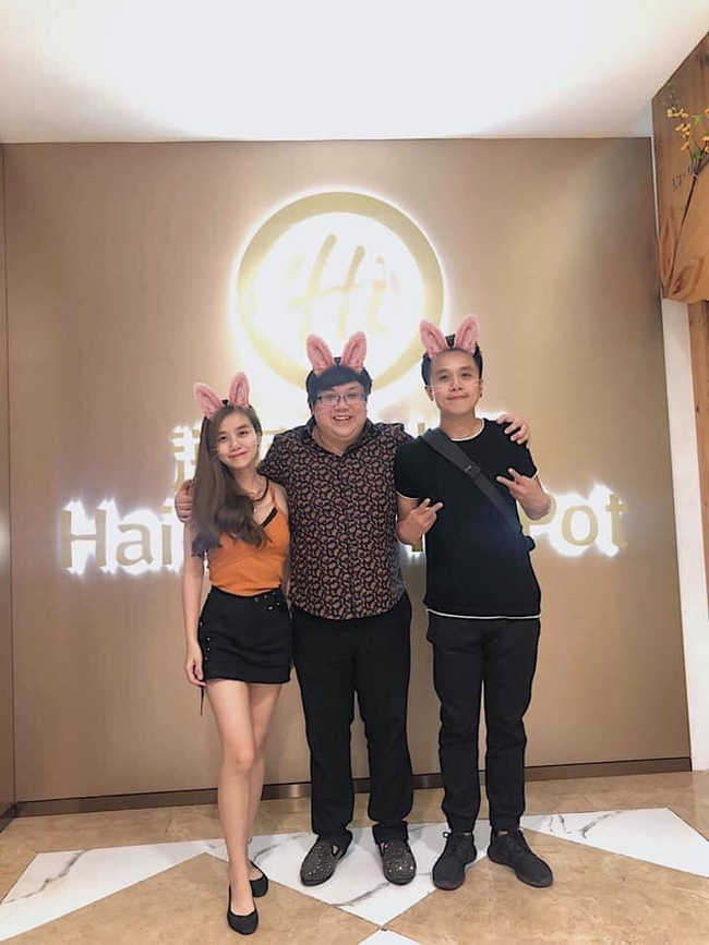 Cư dân mạng tò mò về danh tính người đàn ông bí ẩn xuất hiện trong loạt ảnh chụp chung cùng vợ cũ Hoài Lâm?-1