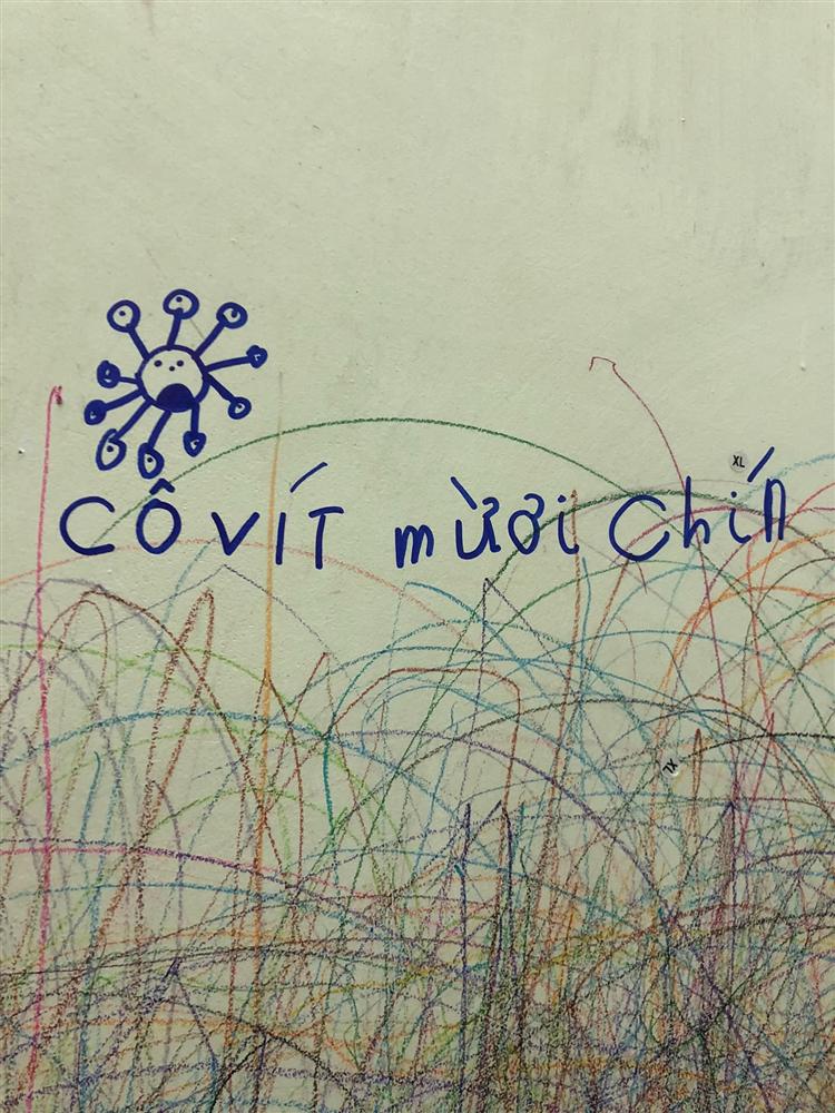 Cho con thoải mái vẽ tranh trừu tượng lên tường, bố mẹ giờ đây chỉ biết khóc thét, lên mạng tìm người cùng cảnh ngộ-3