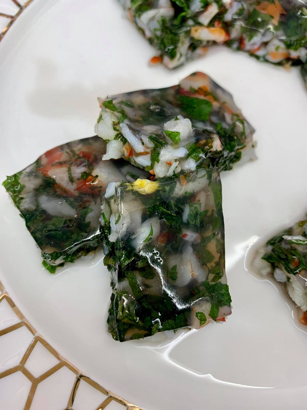 Cuối tuần chế biến món tiết canh tôm hùm đãi cả nhà, thành phẩm độc lạ trong như miếng thạch rau câu-6