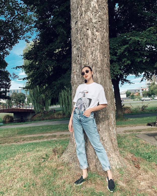 Càng lớn tuổi, các mỹ nhân 8x sau của Vbiz ngày một trẻ trung sành điệu là vì họ cực ưu ái 5 món thời trang-6