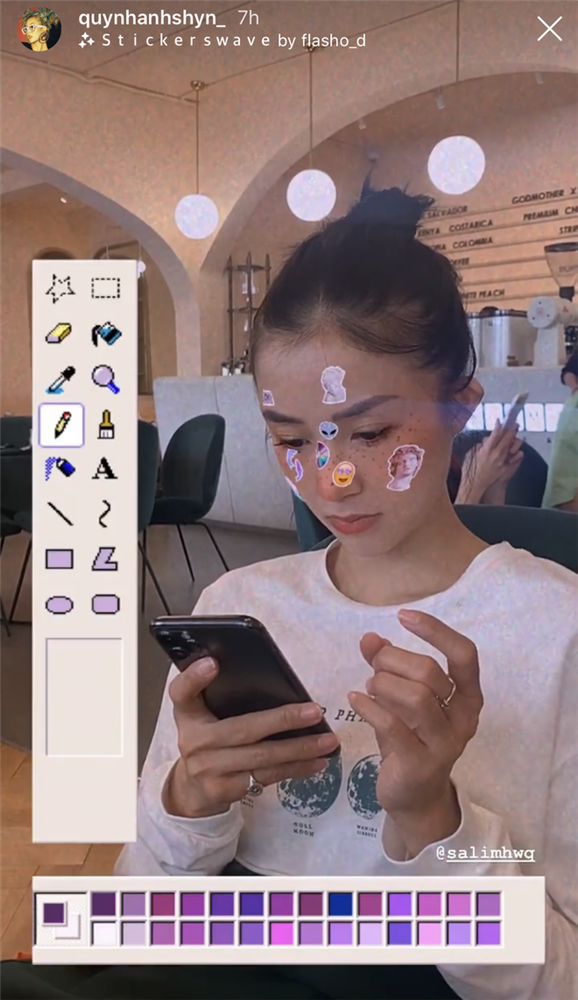 Đáp trả việc Chi Pu lên tiếng về lùm xùm chị em, Quỳnh Anh Shyn vẫn bình thản đi ăn cùng hội bạn thân Salim và Hoàng Ku-2