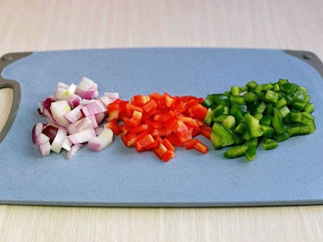 Cuối tuần mẹ làm thịt bò lúc lắc cả nhà ăn hết bát cơm này đến bát khác-3