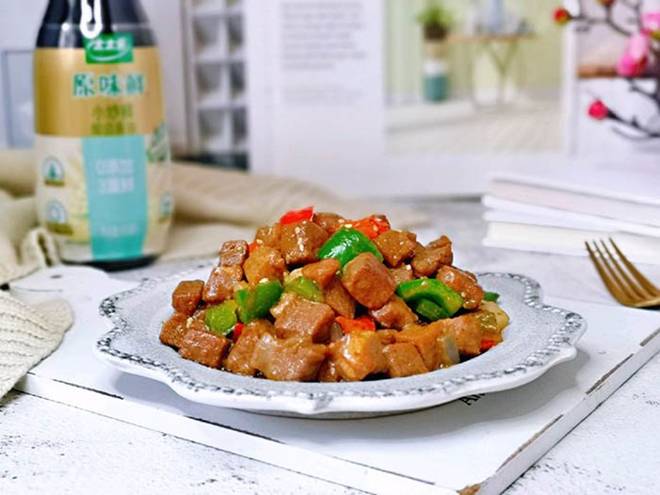 Cuối tuần mẹ làm thịt bò lúc lắc cả nhà ăn hết bát cơm này đến bát khác-7