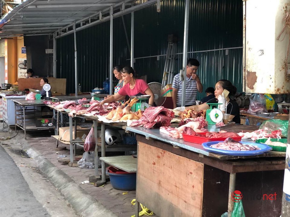 Nắng nóng, nghìn quả dừa bán veo mỗi ngày, thịt lợn không bóng khách-6