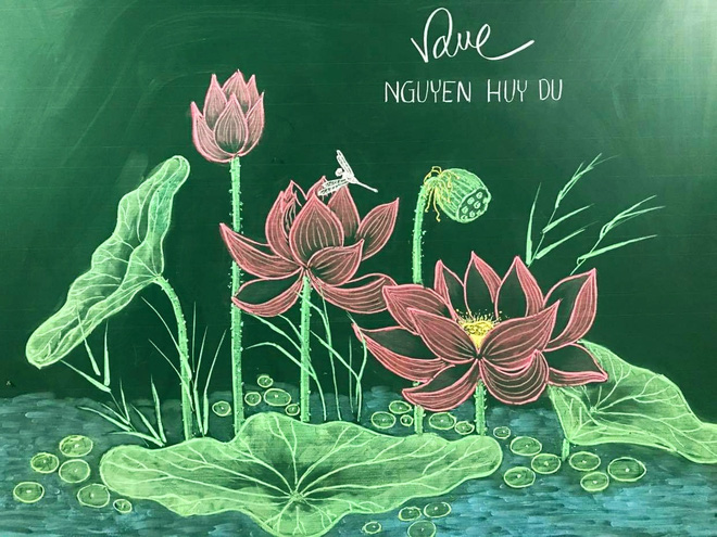 Thầy giáo 9X vẽ hoa phượng đỉnh cao giống y như thật, xem đến ảnh chữ viết càng phục hơn-6