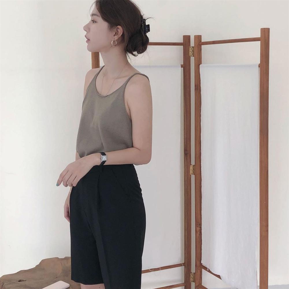 Hot bậc nhất hè này là quần shorts ống rộng và 4 cách diện vừa sành điệu vừa hack dáng hết cỡ-8