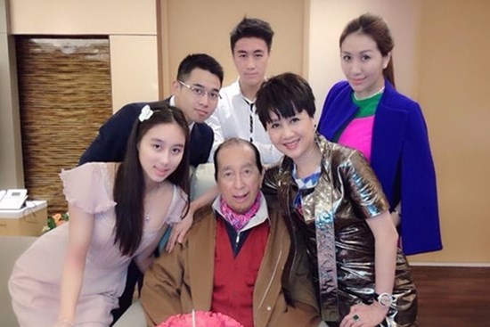 Công bố bản cáo phó Vua sòng bài Macau: Hé lộ danh tính đứa con trai bí ẩn mà công chúng chưa bao giờ biết đến