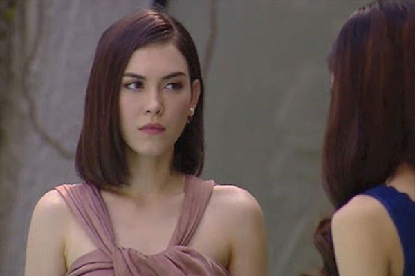 Đến nhà anh trai ở lại một đêm, em tá hỏa khi thấy cách chị dâu dùng chồng nhưng khi em lên tiếng thì bị chính anh trai mắng mỏ, xúc phạm-2