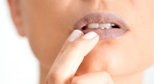 Cho mặt mộc lên sóng, chỉ một chi tiết làm gương mặt Hoà Minzy trông thiếu rạng rỡ hơn hẳn-4