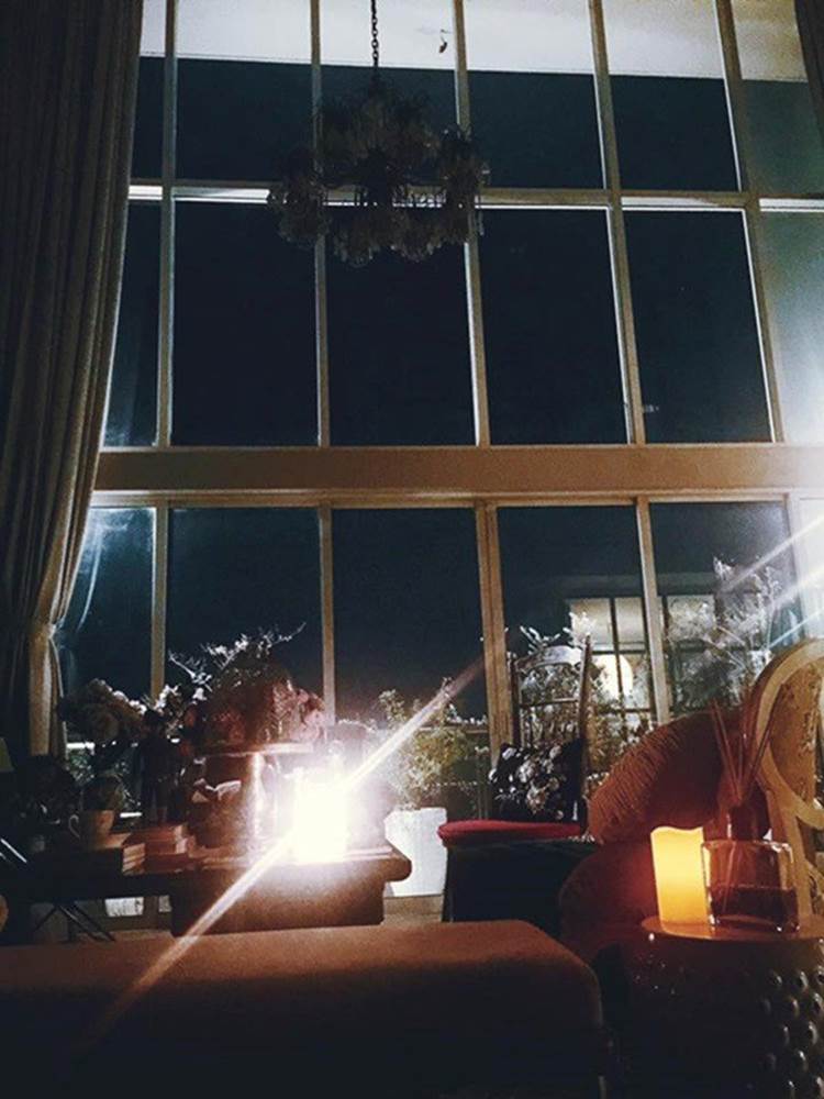 Cùng ở nhà triệu đô: Hoa hậu Hà Kiều Anh vẫn kém cháu trai gia tộc nức tiếng Sài Gòn-19