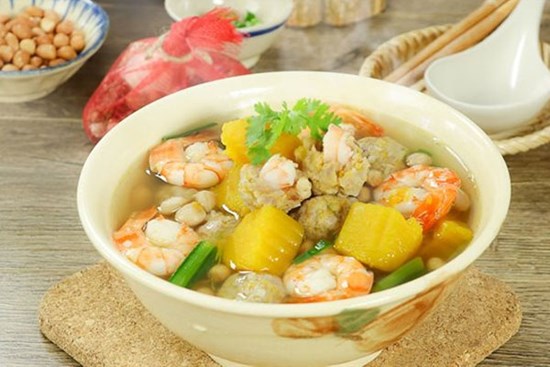 Cách làm canh bí đỏ nấu thịt băm, tôm khô ngọt bùi đưa cơm ngày nắng