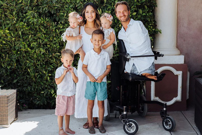 Cuộc sống hiện tại của người không tay không chân Nick Vujicic từng gây bão khi đến Việt Nam khiến ai cũng ngưỡng mộ-5