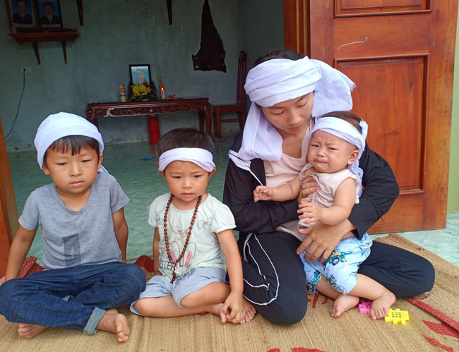 Bể khổ trần gian của người phụ nữ 3 năm 2 lần đội tang chồng con, một mình gồng gánh nợ nần, chăm con thơ bệnh tật-8