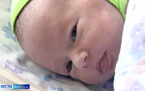 Mang thai 33 tuần mà không hay biết, nhưng bất ngờ hơn là em bé không hề nằm trong tử cung của mẹ-3