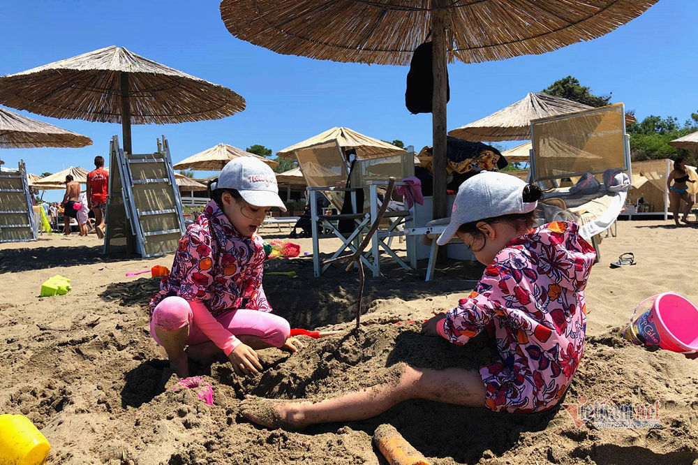 Villa 10.000 m2 của Hoa hậu Ngô Mỹ Uyên cùng chồng Tây-16