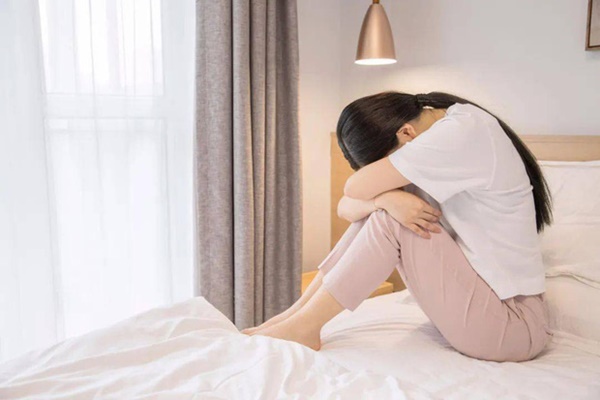 Cứ nghĩ đang béo lên, cô bé 11 tuổi đi khám mới biết bị ung thư buồng trứng: Bệnh ngày càng trẻ hóa, hãy cảnh giác với những tín hiệu của bệnh!-1