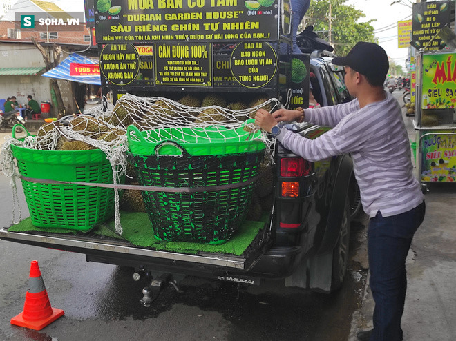 Đem xe tiền tỷ đi bán sầu rong, lời 2 triệu/ngày-3