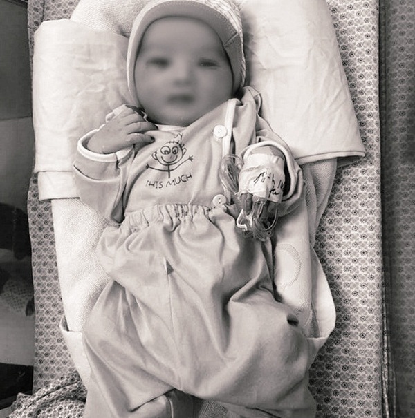 Đỗ Mỹ Linh, Lương Thuỳ Linh xót xa khi hay tin em bé bị bỏ rơi ở hố gas đã qua đời: Về với thiên đường con nhé!-1