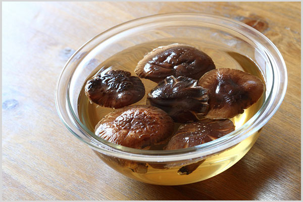 Mùa sen, làm ngay món gà hầm củ sen bổ dưỡng lại thanh mát-1