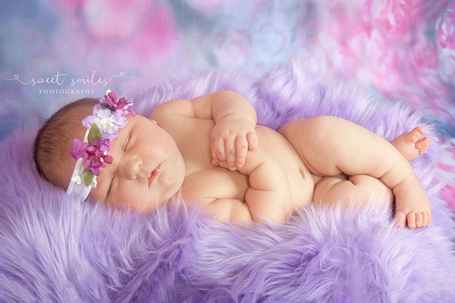 Đang nằm trên bàn mổ mà cứ nghe bác sĩ bàn tán, bà mẹ tò mò không biết chuyện gì cho đến khi y tá tiết lộ một thông tin gây sốc-5