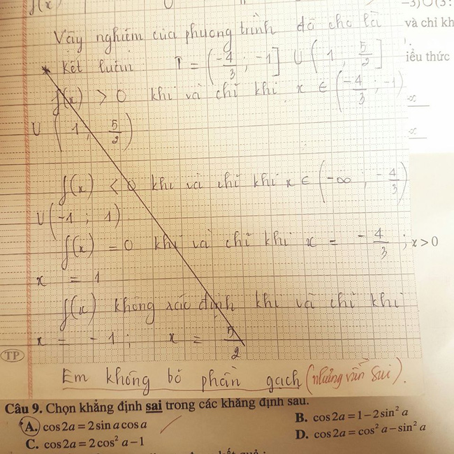Gạch bỏ phần bài đã làm rồi hành động cực nhây, ấy thế mà thầy đáp trả còn lầy lội hơn khiến trò phải phục lăn-1