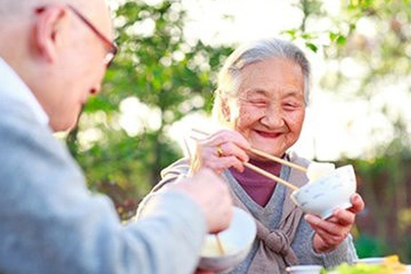 Mùa hè ăn khoai lang khác nào uống một thang thuốc bổ, nhưng 3 nhóm người này dù thèm cũng đừng ăn kẻo ảnh hưởng sức khỏe-4