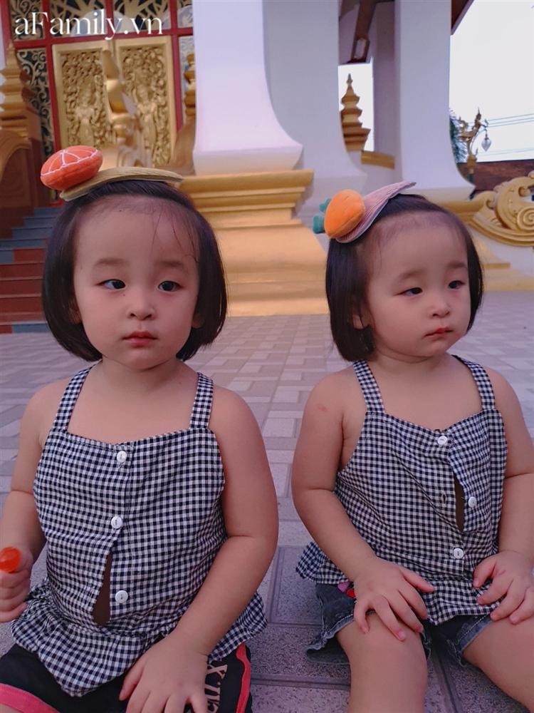 Mê tít cặp sinh đôi Cam và Dứa giống nhau như 2 giọt nước, ra đường ai cũng tấm tắc khen xinh như diễn viên Hàn Quốc-13
